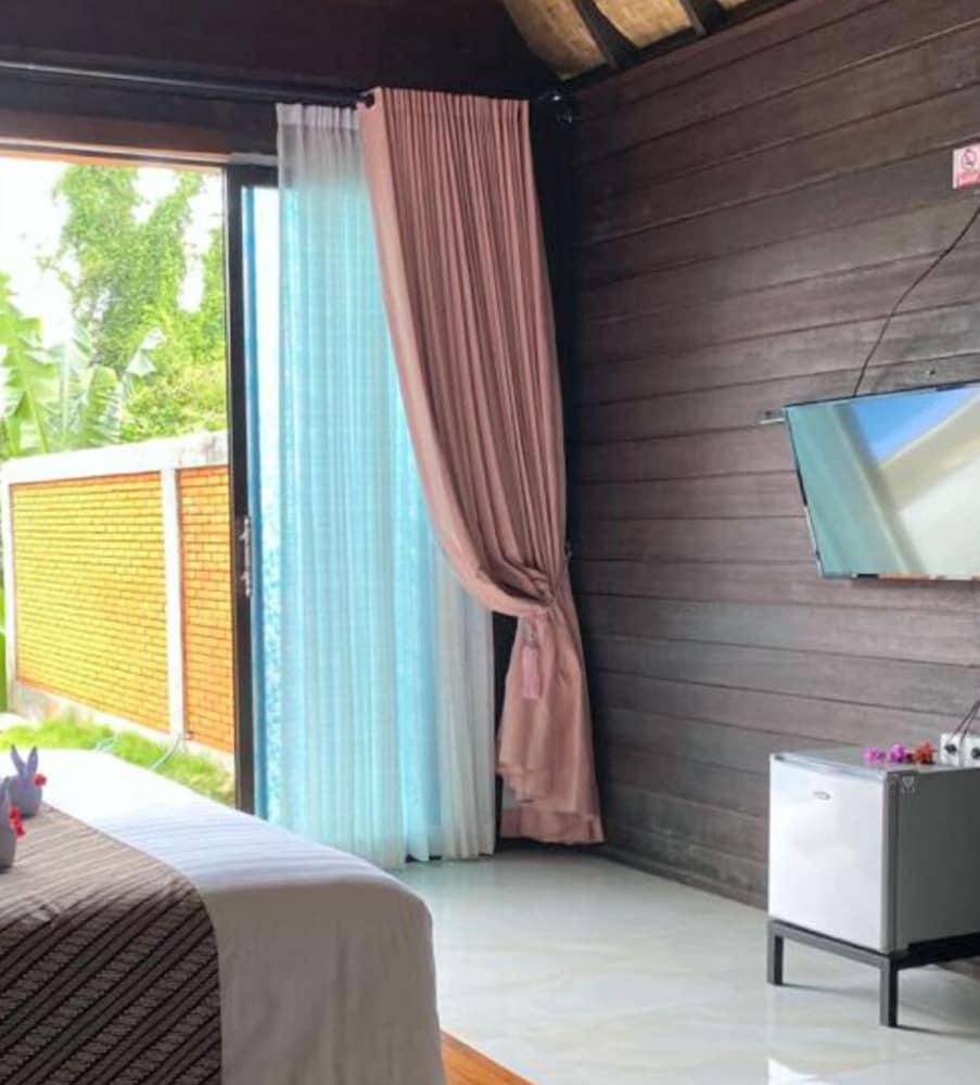 Sri Abi Ratu Villas Sukawati Exterior foto
